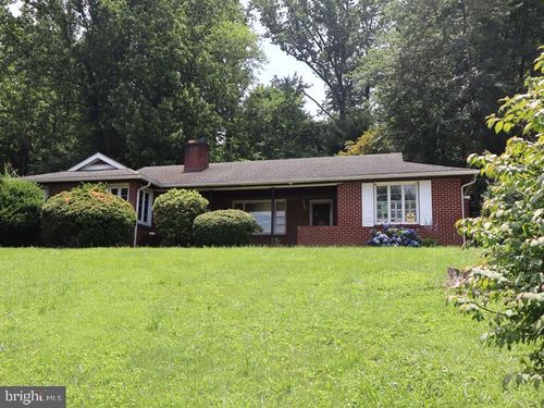 1408 Oak St, COATESVILLE, PA, 19320-2528 | Card Image