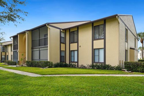 e2-802 Sky Pine Way, Greenacres, FL, 33415-9023 | Card Image