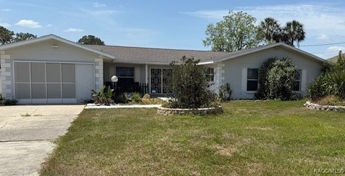 818 N Country Club Dr, CRYSTAL RIVER, FL, 34429-9015 | Card Image