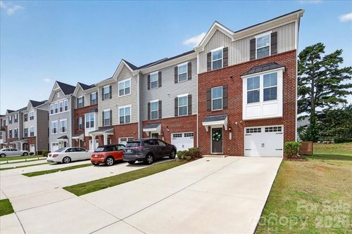 2662 Grantham Place Dr, Fort Mill, SC, 29715-6959 | Card Image