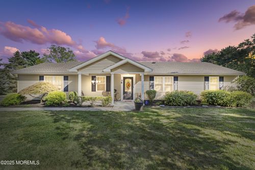 36 James St, Lincroft, NJ, 07738-1261 | Card Image