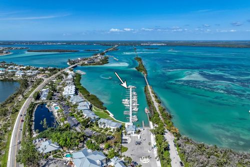 slip-35-5820 Gasparilla Rd, BOCA GRANDE, FL, 33921-1117 | Card Image