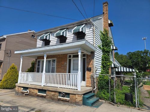 14 Pottsville St, PORT CARBON, PA, 17965-1511 | Card Image