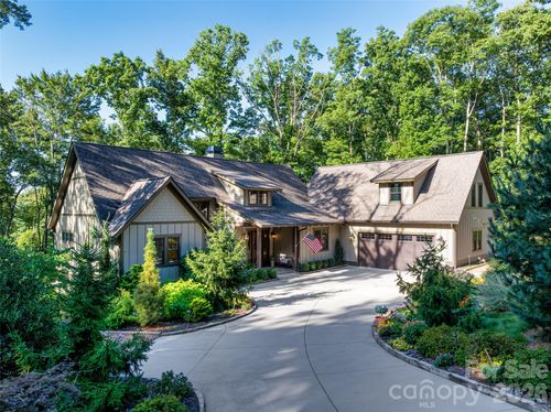442 Autumn Sky Dr, Hendersonville, NC, 28792-0445 | Card Image