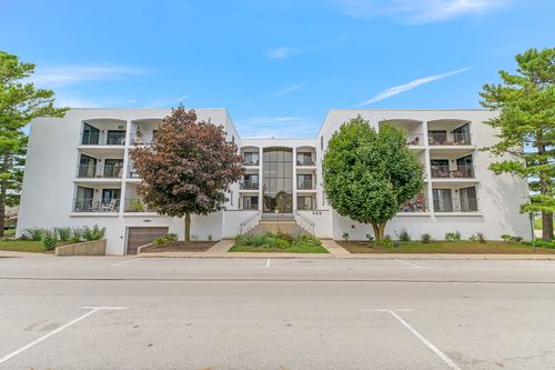 apt-2a-500 Lake View Ave, Highwood, IL, 60040-1415 | Card Image