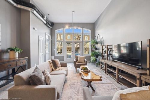 b-82 Cardigan St, Guelph, ON, N1H0A4 | Card Image