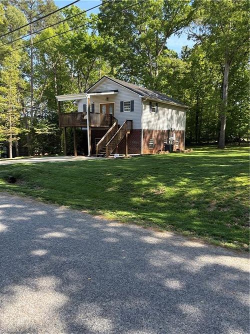 103 Robinhood Rd, Lexington, NC, 27292-5708 | Card Image
