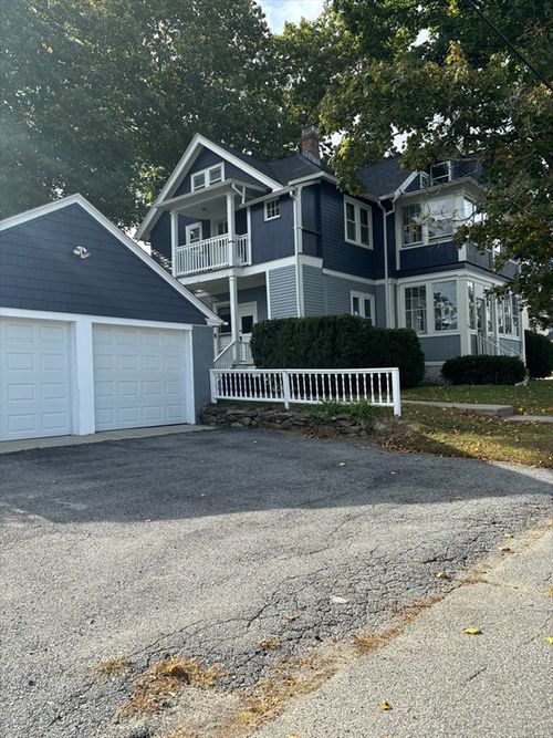 3-2 Calumet Ave, Worcester, MA, 01606 | Card Image