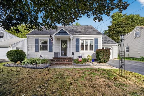 106 Edden Ln, Syracuse, NY, 13212-2114 | Card Image