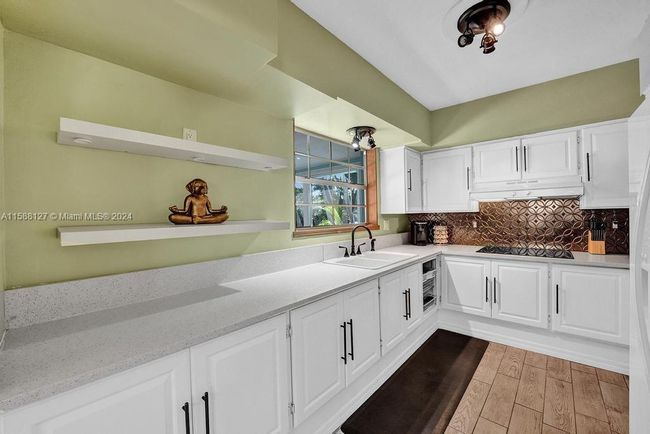 0 - 367 W Riverside Dr, House other with 3 bedrooms, 2 bathrooms and null parking in Tequesta FL | Image 9