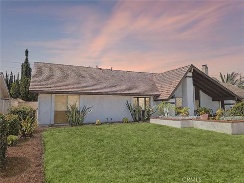 17862 Portsmouth Cir, Villa Park, CA, 92861-6359 | Card Image