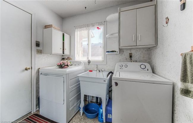 422 Forestlawn Rd, House other with 3 bedrooms, 3 bathrooms and 6 parking in Waterloo ON | Image 6