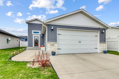 7239 Madelyn Ln S, Fargo, ND, 58104-7949 | Card Image