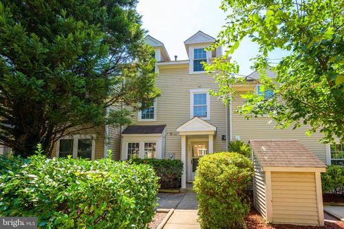 7000-5981 Havener House Way, CENTREVILLE, VA, 20120 | Card Image