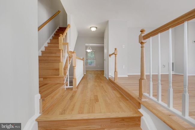 7267 Olde Lantern Way, Townhouse with 3 bedrooms, 4 bathrooms and null parking in SPRINGFIELD VA | Image 5