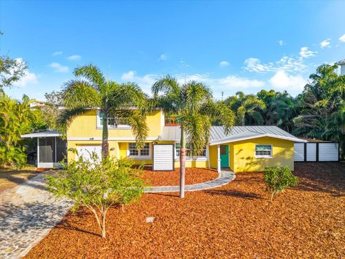 628 N Mayo St, Crystal Beach, FL, 34681 | Card Image