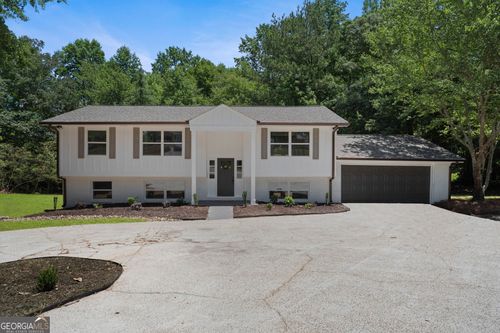 381 Thigpen Rd, Newnan, GA, 30263-4469 | Card Image