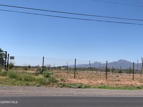 501 E Lisa Dr, Chaparral, NM, 88081-7810 | Card Image