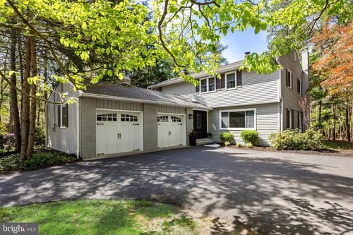 41 Pontiac Dr, Medford, NJ, 08055-8146 | Card Image