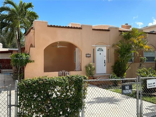 431 Tamiami Blvd, Miami, FL, 33144-2647 | Card Image