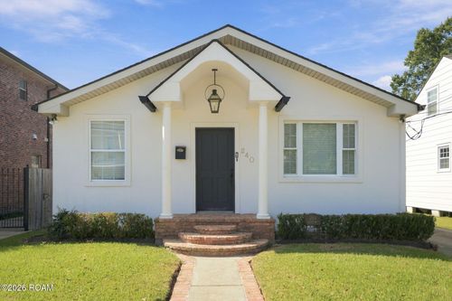 240 Ridgeway Drive, Metairie, LA, 70001 | Card Image