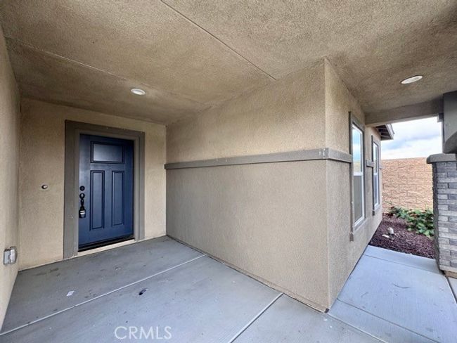 32261 Wild West Ct, House other with 4 bedrooms, 2 bathrooms and 2 parking in Winchester CA | Image 7