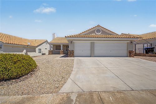 695 W Pacific Ave, Henderson, NV, 89002-5128 | Card Image