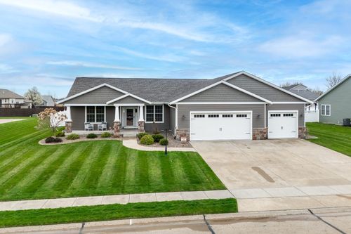 339 Hillside Dr, Eldridge, IA, 52748-9645 | Card Image