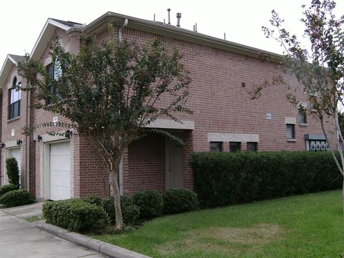 unit-104-5941 South Loop E, Houston, TX, 77033-1058 | Card Image