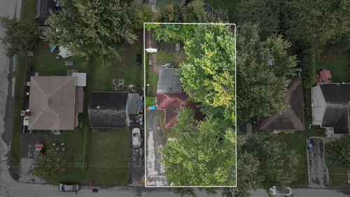 {{alt}} | Card Image