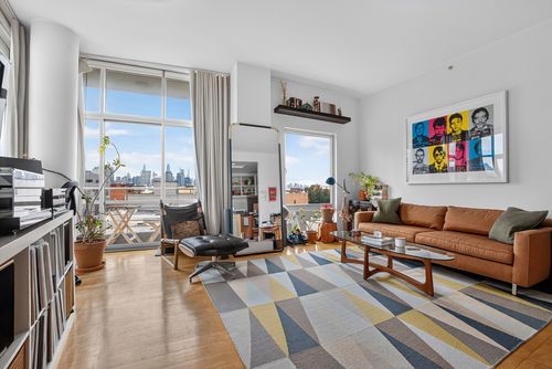 6b-297 Driggs Ave, Brooklyn, NY, 11222-3937 | Card Image