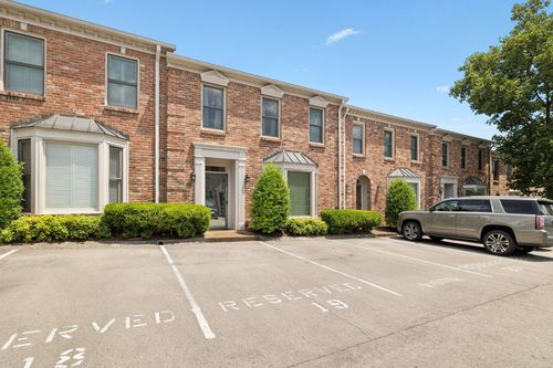 2014 Graybar Ln, Nashville, TN, 37215-2138 | Card Image