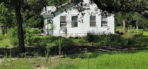 2818 Avenue F, Dickinson, TX, 77539 | Card Image