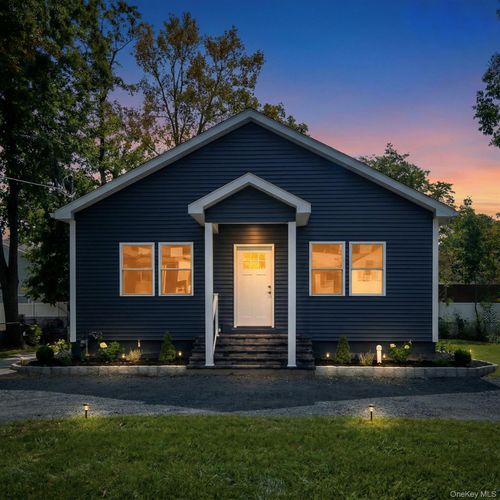 17 Brooklyn St, Port Jervis, NY, 12771-1511 | Card Image