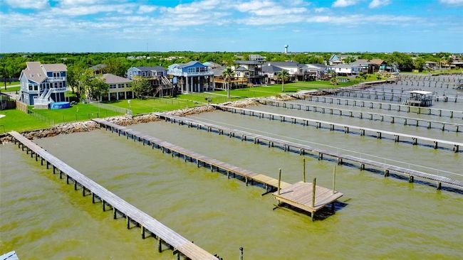 1547 John St, House other with 3 bedrooms, 2 bathrooms and 1 parking in San Leon TX | Image 4