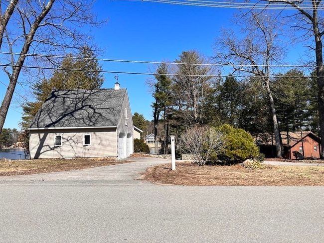 75 Hunter Ave, House other with 3 bedrooms, 3 bathrooms and 7 parking in Hudson MA | Image 6