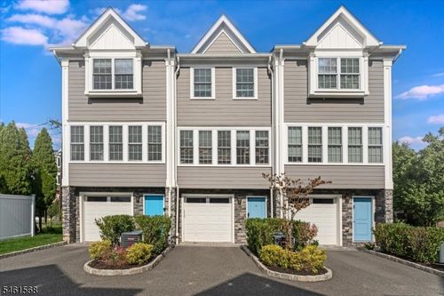 a-112 Cacciola Pl, Westfield, NJ, 07090-1555 | Card Image