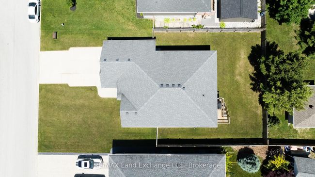 821 Sumpton St, House other with 5 bedrooms, 3 bathrooms and 4 parking in Port Elgin ON | Image 4