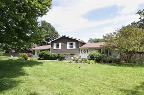 4N681 Brookside West Dr, St. Charles, IL, 60175-7805 | Card Image