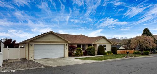108 N 57th St, Yakima, WA, 98901 | Card Image