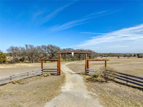 3182 Lovers Leap Ln, Gunter, TX, 75058-3078 | Card Image