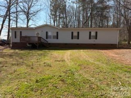 5139 Pine Springs Dr, Bessemer City, NC, 28016-5602 | Card Image