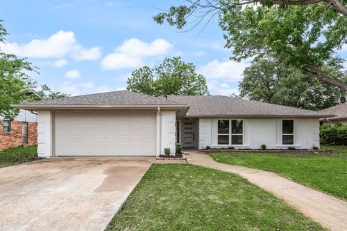 1606 Highpoint Dr, Lewisville, TX, 75077-2121 | Card Image