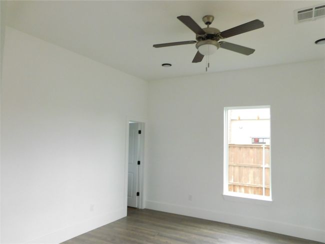 front | Image 20