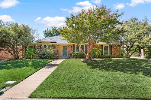 1922 Rockbrook Dr, Arlington, TX, 76006-6616 | Card Image