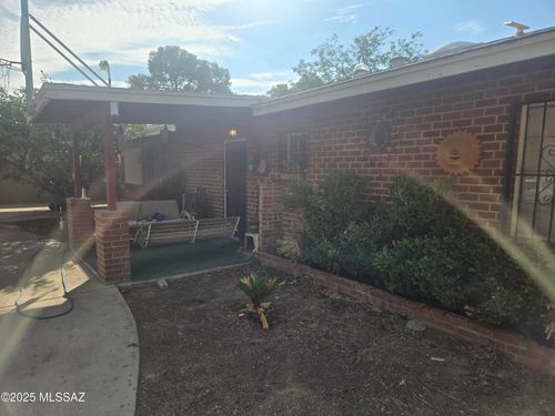 1257 W Navajo St, Tucson, AZ, 85705-3469 | Card Image