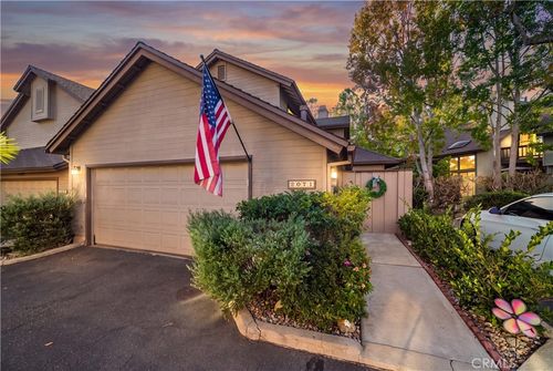 2071 Meadow View Ln, Costa Mesa, CA, 92627 | Card Image