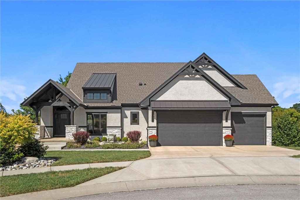 Promenade Dr, Parkville, MO 64152