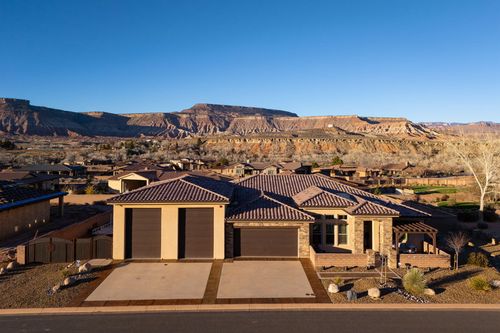 470 E Entrada Dr, Virgin, UT, 84779-7773 | Card Image
