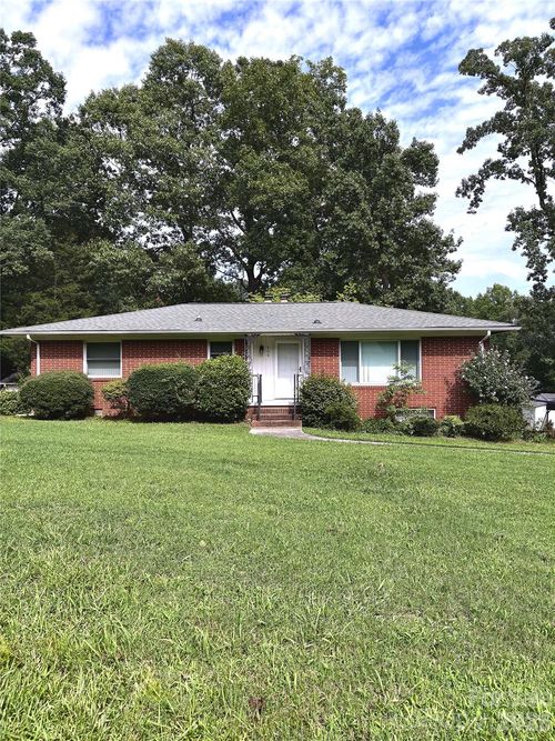 406 Town St, Landis, NC, 28088-1149 | Card Image